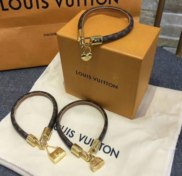 New brand de igner bracelet fa hion round genuine leather bracelet with gold bag for women and men flower print bracelet jewelry, Golden;silver
New brand de igner bracelet fa hion round genuine leather bracelet with gold bag for women and men flower print bracelet jewelry, Golden;silver