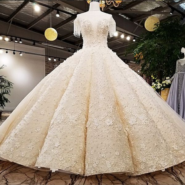 luxury wedding dress see-through o-neck beaded short sleeve ball gown lace up back bridal wedding gowns, White 
luxury wedding dress see-through o-neck beaded short sleeve ball gown lace up back bridal wedding gowns, White