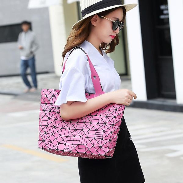 designer- new hand bag women laser matte tote bags designer brand lady geometry diamond lattice fold bag hologram handbags
designer- new hand bag women laser matte tote bags designer brand lady geometry diamond lattice fold bag hologram handbags