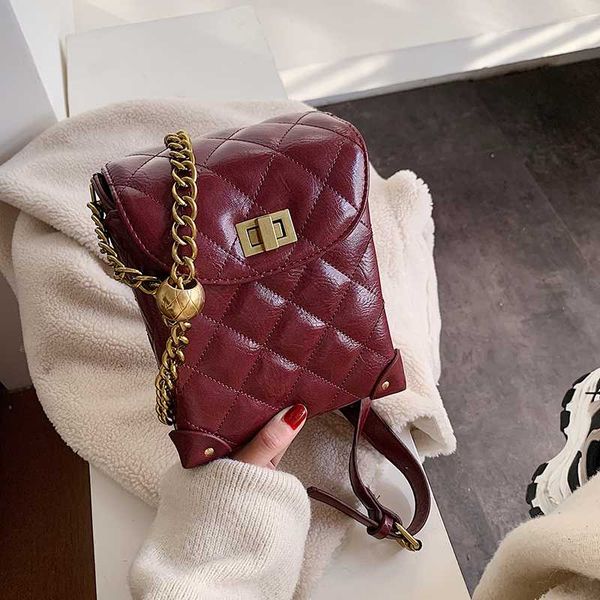 vintage style crossbody сумки для женщин 2020 сплошной цвет малые женщина плеча сумка леди мода сумки и кошельки
vintage style crossbody сумки для женщин 2020 сплошной цвет малые женщина плеча сумка леди мода сумки и кошельки