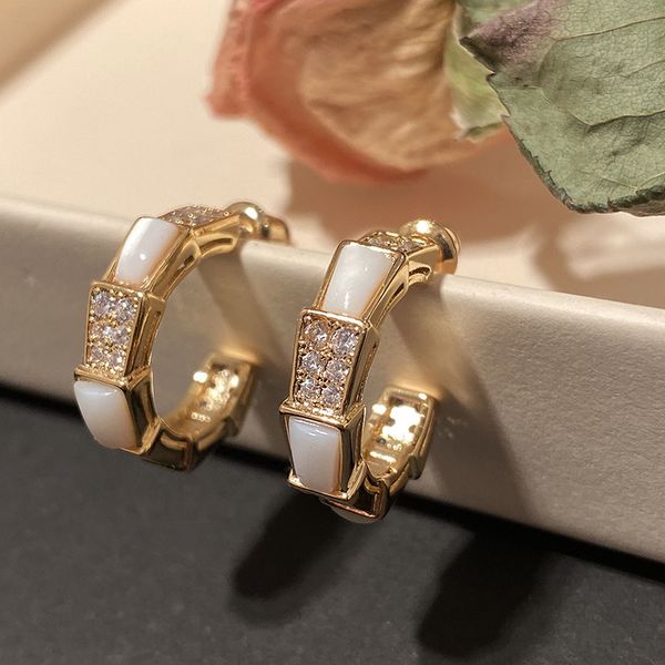 snake bone white c-shaped hoop earrings women shell earrings fashion exaggerated simple silver needle earring, Golden;silver
snake bone white c-shaped hoop earrings women shell earrings fashion exaggerated simple silver needle earring, Golden;silver