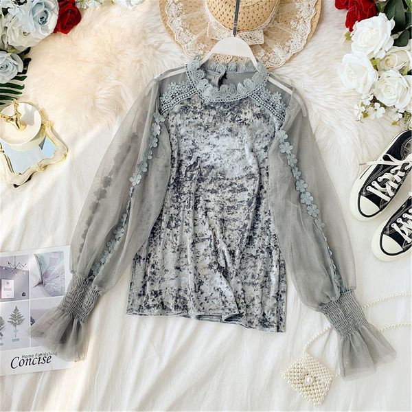 2019 autumn and winter korean velvet splice long flare sleeve gauze embroidered lace shirt women elegant blouse j932, White
2019 autumn and winter korean velvet splice long flare sleeve gauze embroidered lace shirt women elegant blouse j932, White