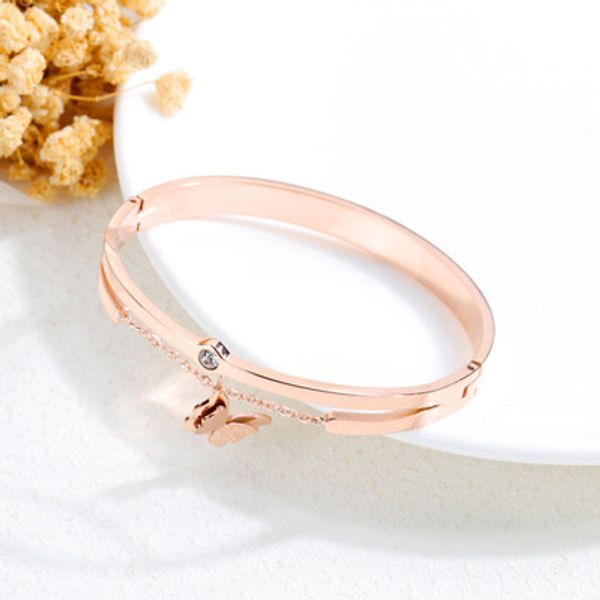 luxury jewelry designer Rose gold bracelets for women clover open cuff bracelets hot fashion free of shipping 452
luxury jewelry designer Rose gold bracelets for women clover open cuff bracelets hot fashion free of shipping 452