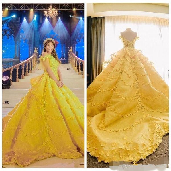 2020 bright yellow quinceanera dresses 3d floral appliqued chapel train elegant off the shoulder cap sleeves formal pageant ball gown, Blue;red
2020 bright yellow quinceanera dresses 3d floral appliqued chapel train elegant off the shoulder cap sleeves formal pageant ball gown, Blue;red