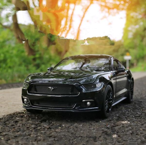 1: 24 продвинутая легкосплавная автомобильная игрушка, ford mustang gt, литая металлическая модель, 2 открытых двери игрушечного автомобиля
1: 24 продвинутая легкосплавная автомобильная игрушка, ford mustang gt, литая металлическая модель, 2 открытых двери игрушечного автомобиля