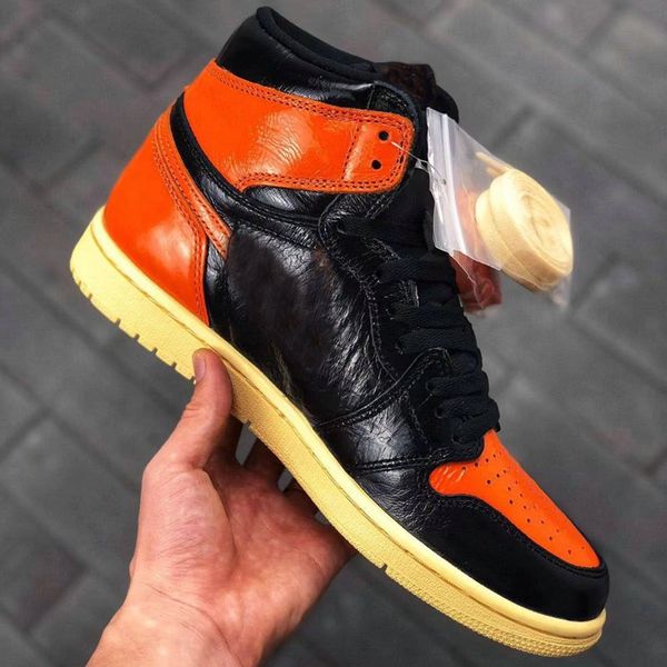 new 1 mens basketball shoes black orange shattered backboard sports sneaker 1s i men trainers designer athletic baskets des chaussures
new 1 mens basketball shoes black orange shattered backboard sports sneaker 1s i men trainers designer athletic baskets des chaussures