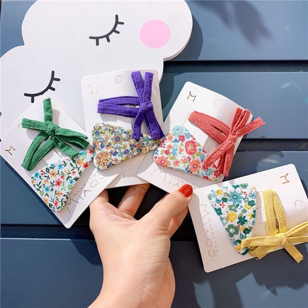 1 pair korea children simple fresh printing fabric triangle bb clip fashion girl princess colorful bow hairpins hair accessories, Slivery;white
1 pair korea children simple fresh printing fabric triangle bb clip fashion girl princess colorful bow hairpins hair accessories, Slivery;white