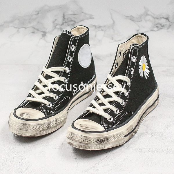 peaceminusone x counvese skateboarding chuck 70 1970s fashion designer black daisy mens women casual canvas shoes
peaceminusone x counvese skateboarding chuck 70 1970s fashion designer black daisy mens women casual canvas shoes