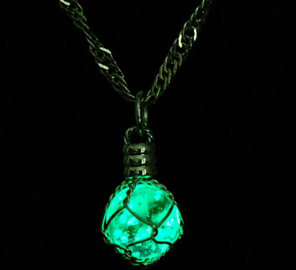 2016 glowing necklace pendant crystal green blue ball glow in the dark luminous statement necklace jewelry n2397, Silver
2016 glowing necklace pendant crystal green blue ball glow in the dark luminous statement necklace jewelry n2397, Silver