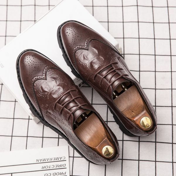 italian brand designer men's fashion wedding party dresses soft leather shoes carved bullock shoe platform brogue sneaker sapato, Black
italian brand designer men's fashion wedding party dresses soft leather shoes carved bullock shoe platform brogue sneaker sapato, Black