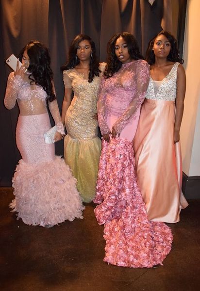 pink black girls plus size prom dresses illusion lace long sleeve evening gowns with rose floral decorate special occasion 2019
pink black girls plus size prom dresses illusion lace long sleeve evening gowns with rose floral decorate special occasion 2019