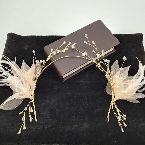 handmade original design korean sen gauze fabric feather headband xianmei bridal tiara wedding dress accessories, Golden;white
handmade original design korean sen gauze fabric feather headband xianmei bridal tiara wedding dress accessories, Golden;white
