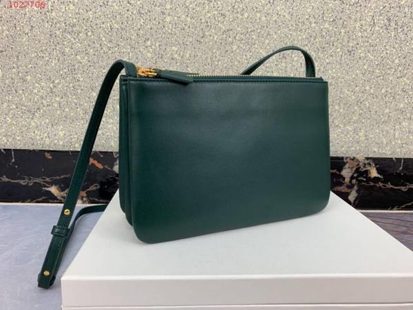 designer contemporary and contracted three layer imported single shoulder detachable leather envelope with crossarm female bag
designer contemporary and contracted three layer imported single shoulder detachable leather envelope with crossarm female bag