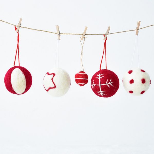 christmas wool ball loving heart pattern pendant christmas hanging ornaments home tree for party garden
christmas wool ball loving heart pattern pendant christmas hanging ornaments home tree for party garden