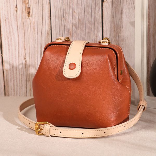 johnature retro first layer cow leather women bag 2020 new leisure all-match shoulder & crossbody bags solid color messenger bag
johnature retro first layer cow leather women bag 2020 new leisure all-match shoulder & crossbody bags solid color messenger bag