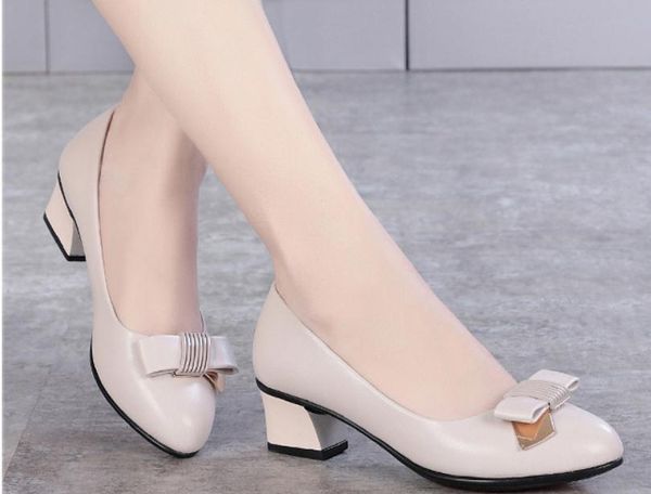 2019 women's shoes in spring and autumn with new style middle heel coarse heel round head bowknot@208, Black
2019 women's shoes in spring and autumn with new style middle heel coarse heel round head bowknot@208, Black