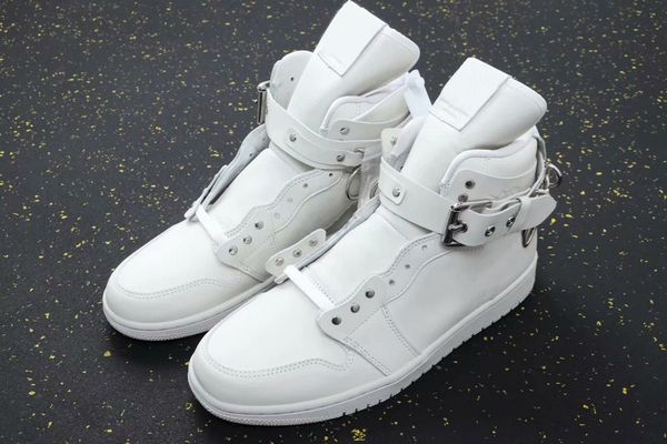 luxury designer brand jumpman 1s x plus high cdg basketball shoes women mens sneakers baskets 1s shoes size 36-45
luxury designer brand jumpman 1s x plus high cdg basketball shoes women mens sneakers baskets 1s shoes size 36-45