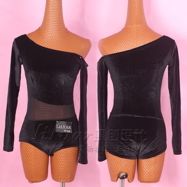 2019 latin dance women black velvet guaze navel practice clothing modern dance female latin costume bl1883, Black;red
2019 latin dance women black velvet guaze navel practice clothing modern dance female latin costume bl1883, Black;red