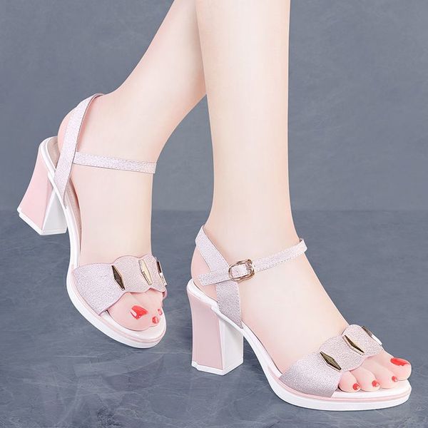 fish mouth sandals female 2019 summer new open toe word buckle female shoes summer thick with high heels, Black
fish mouth sandals female 2019 summer new open toe word buckle female shoes summer thick with high heels, Black