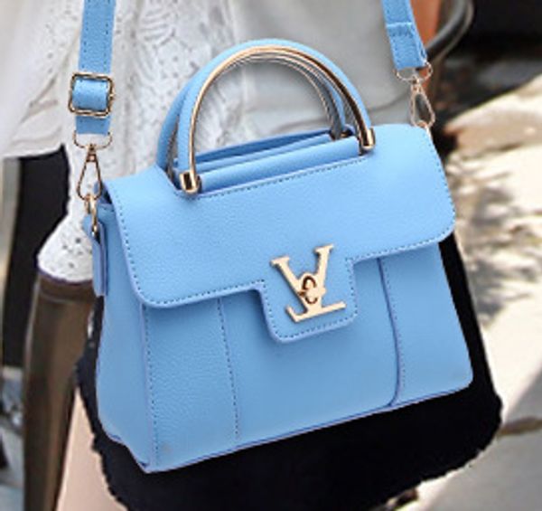 designer handbags 2020 new luxury trend female handbag designer shoulder bag diagonal portable small square
designer handbags 2020 new luxury trend female handbag designer shoulder bag diagonal portable small square