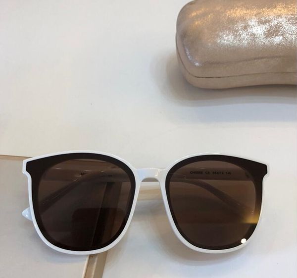 new 5568 mens sunglasses men sun glasses women sunglasses fashion style protects eyes gafas de sol lunettes de soleil with box, White;black
new 5568 mens sunglasses men sun glasses women sunglasses fashion style protects eyes gafas de sol lunettes de soleil with box, White;black