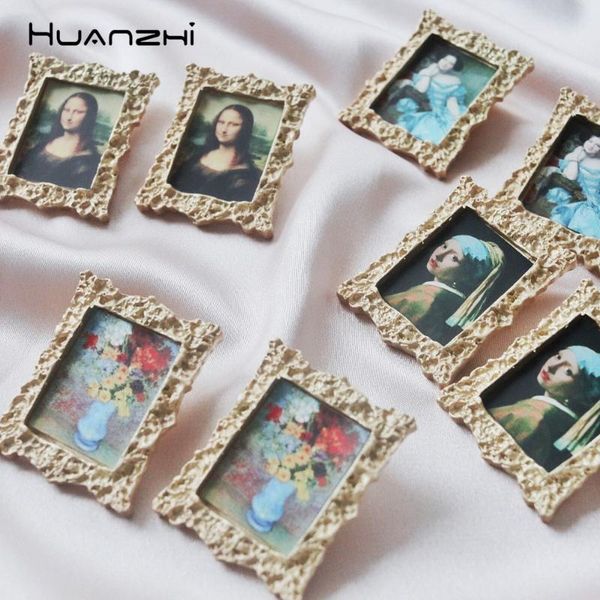 huanzhi 2019 design personality picture frame retro square famous painting mona lisa stud earrings for women girl gift jewelry, Golden;silver
huanzhi 2019 design personality picture frame retro square famous painting mona lisa stud earrings for women girl gift jewelry, Golden;silver