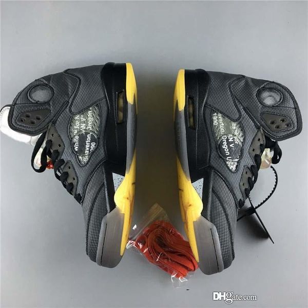 2020 authentic off air 5 white retro men basketball shoes black muslin textile mesh upper 3m reflective sports sneakers ct8480-001
2020 authentic off air 5 white retro men basketball shoes black muslin textile mesh upper 3m reflective sports sneakers ct8480-001