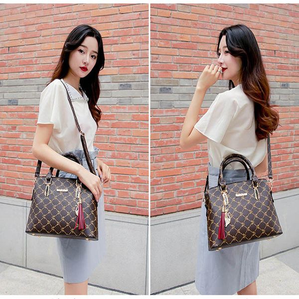 2020 crossbody bags for women leather handbag soft skin fashion shoulder bag ladies totes handbags womens bags 0629
2020 crossbody bags for women leather handbag soft skin fashion shoulder bag ladies totes handbags womens bags 0629