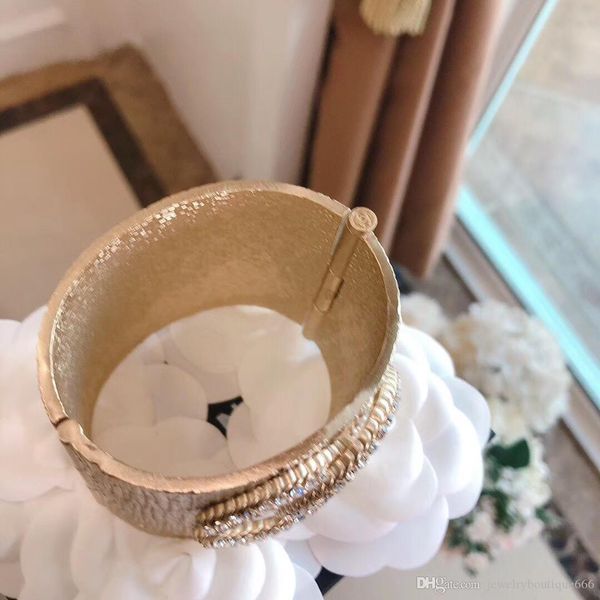 new design copper material love punk charm bracelet with diamond in light gold plated for women jewelry ps5231
new design copper material love punk charm bracelet with diamond in light gold plated for women jewelry ps5231
