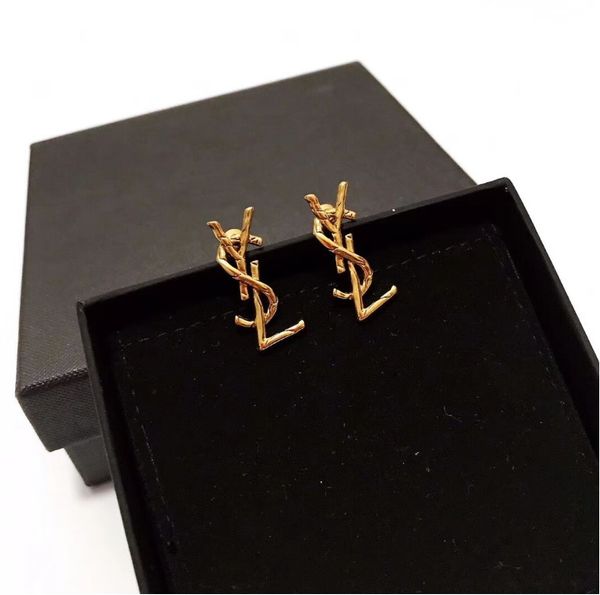 korea fashion jewelry simple gold metal stud earrings geometric design earrings for women gift, Golden;silver
korea fashion jewelry simple gold metal stud earrings geometric design earrings for women gift, Golden;silver