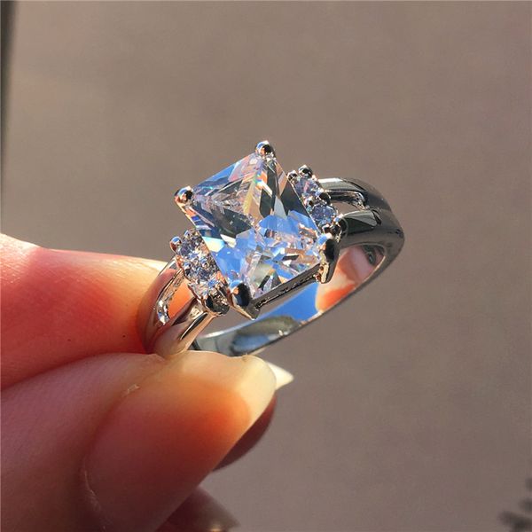 vintage male female crystal zircon stone ring fashion 925 silver wedding jewelry crystal promise engagement rings for women, Slivery;golden
vintage male female crystal zircon stone ring fashion 925 silver wedding jewelry crystal promise engagement rings for women, Slivery;golden