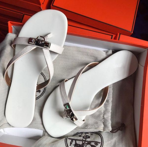 Chinelos neideng
Chinelos neideng