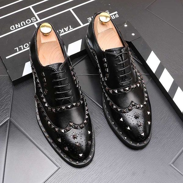 italian men casual party nightclub dress cow leather shoes carved brogue rivets shoe black sneakers zapatos de hombre
italian men casual party nightclub dress cow leather shoes carved brogue rivets shoe black sneakers zapatos de hombre