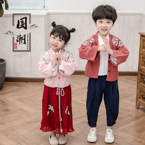 2019 chinese style spring autumn kids children's girls boy clothing set print coat+shirts+pants 3 pieces suit boys clothes sets, White
2019 chinese style spring autumn kids children's girls boy clothing set print coat+shirts+pants 3 pieces suit boys clothes sets, White