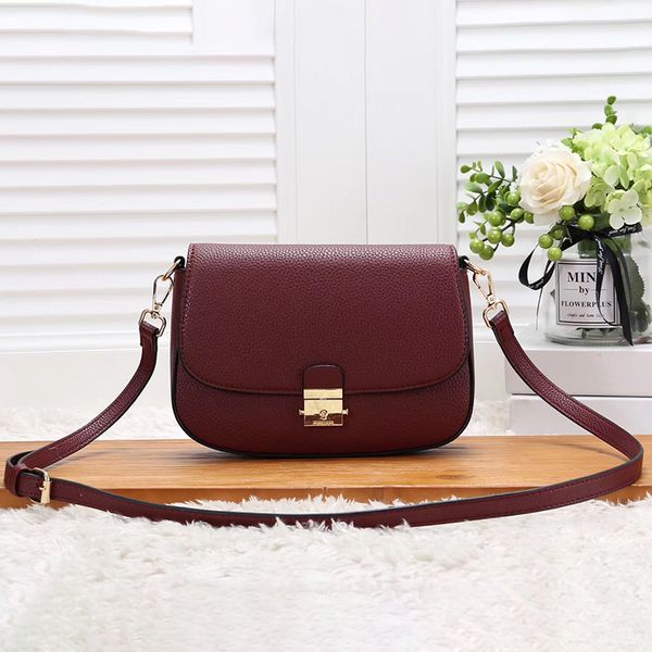 new european and american fashion ladies shoulder bag 2020 new large capacity handbag shopping bag hand ing
new european and american fashion ladies shoulder bag 2020 new large capacity handbag shopping bag hand ing