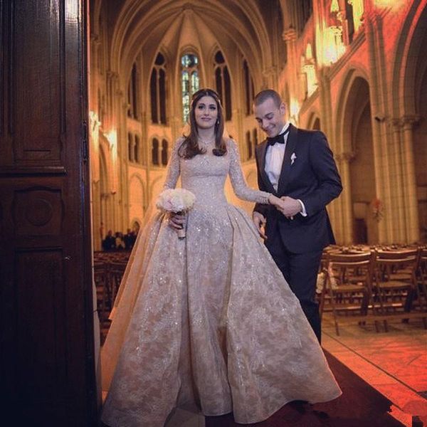 2019 vintage muslim wedding dresses overskirt lace sequined court train wedding gowns long sleeves custom made robes de mariée with veil, White
2019 vintage muslim wedding dresses overskirt lace sequined court train wedding gowns long sleeves custom made robes de mariée with veil, White