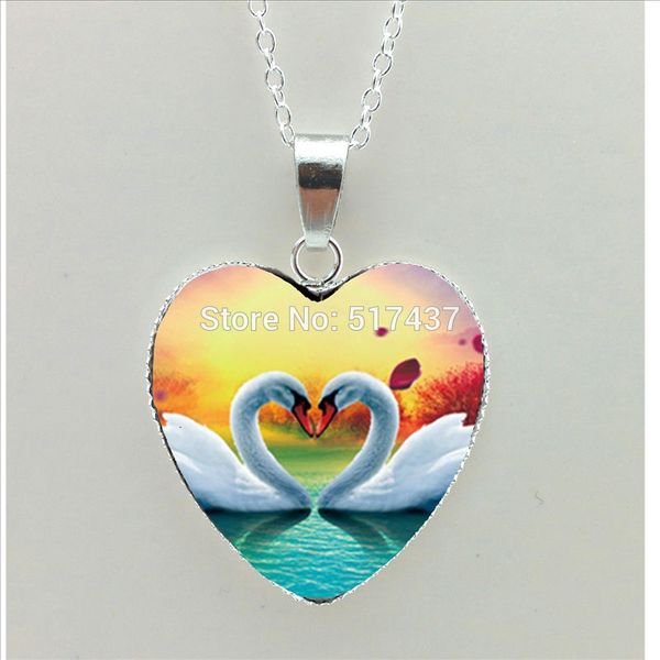 2020 new swan heart necklace kissing swans heart pendant love bird jewelry murano glass heart necklace hz3, Silver
2020 new swan heart necklace kissing swans heart pendant love bird jewelry murano glass heart necklace hz3, Silver