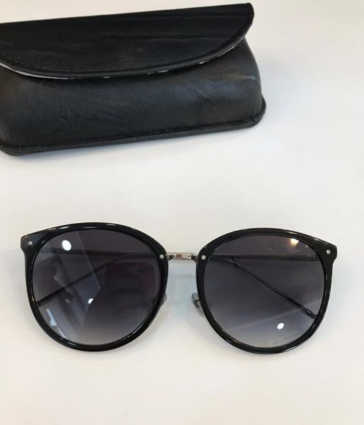 latest selling popular fashion 747 women sunglasses mens sunglasses men sunglasses gafas de sol sun glasses uv400 lens with box, White;black
latest selling popular fashion 747 women sunglasses mens sunglasses men sunglasses gafas de sol sun glasses uv400 lens with box, White;black