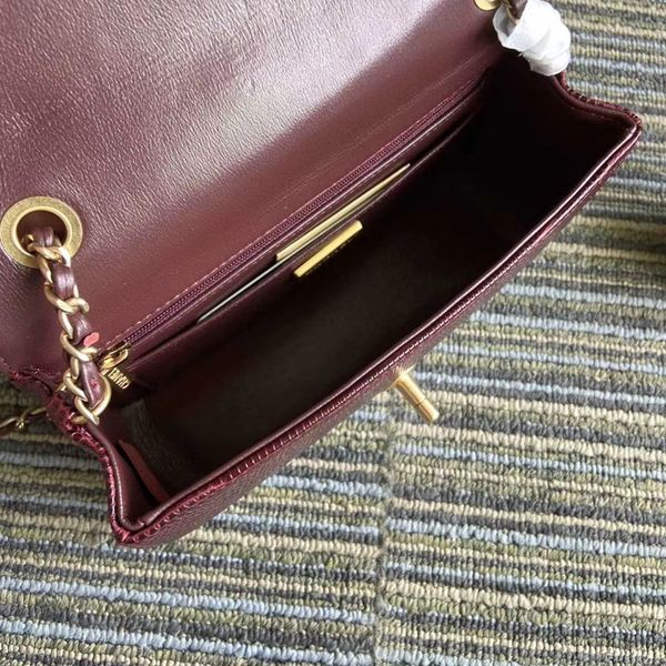 2020 fashion women handbag purse chain crossbody bag Lizard pattern Genuine leather high quality classic bag flap coin purse tote
2020 fashion women handbag purse chain crossbody bag Lizard pattern Genuine leather high quality classic bag flap coin purse tote