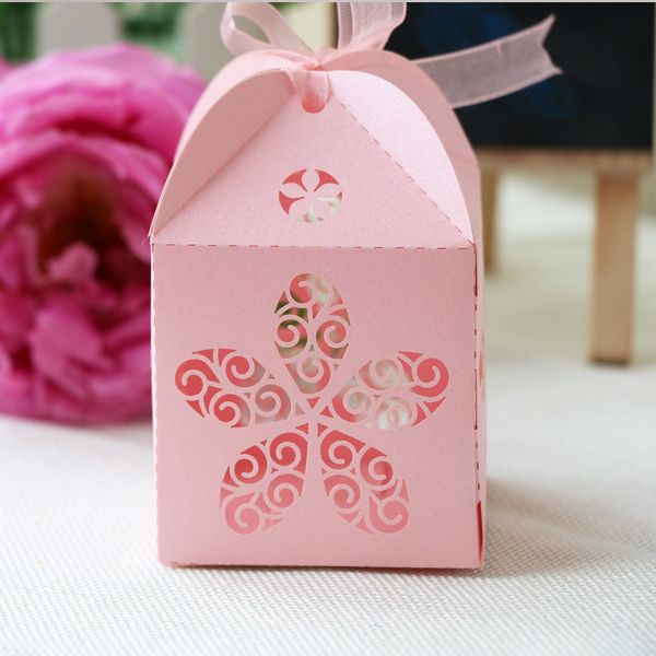 50pcs /lot candy boxes with ribbon wedding invitations design with flower favor holders chocolate box party grand events engagements using
50pcs /lot candy boxes with ribbon wedding invitations design with flower favor holders chocolate box party grand events engagements using