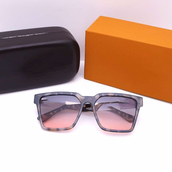 34/5000 the new 2020 women's hd lens fashion classic large-frame sunglasses sunshade lens four colors optional original packaging box, Black
34/5000 the new 2020 women's hd lens fashion classic large-frame sunglasses sunshade lens four colors optional original packaging box, Black