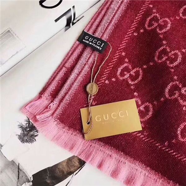 fashion designer new autumn/winter 100% knitted wool scarf luxury shawl designer scarf, Blue;gray
fashion designer new autumn/winter 100% knitted wool scarf luxury shawl designer scarf, Blue;gray