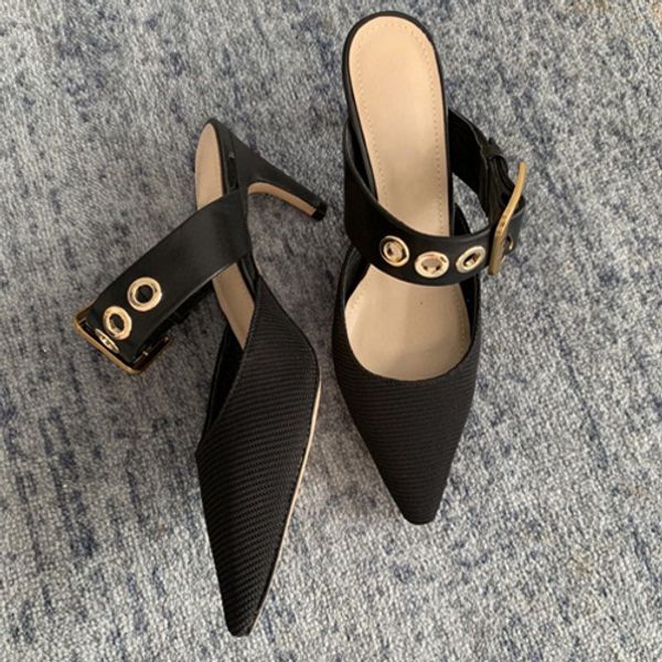 new slippers fashion shoes women's casual shoes slippers beach sandals outdoor fashion buckle slippers size;34-41, Black
new slippers fashion shoes women's casual shoes slippers beach sandals outdoor fashion buckle slippers size;34-41, Black