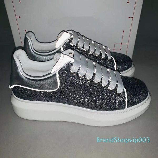 2019 new designer brand oversized sneaker features large flat laces and an oversized rubber sole sneaker suede leather brand sneakers 01, Black
2019 new designer brand oversized sneaker features large flat laces and an oversized rubber sole sneaker suede leather brand sneakers 01, Black