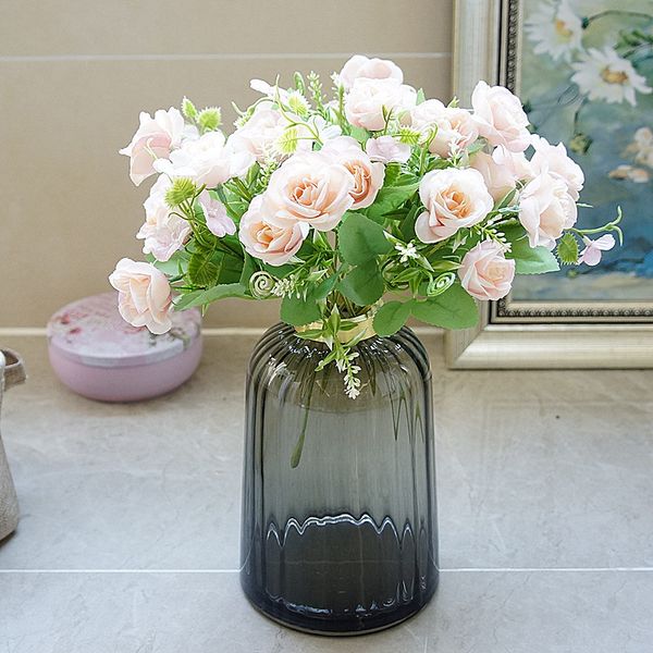 5 forks roses small bouquet silk flower for home decoration wedding party decoration artificial flower
5 forks roses small bouquet silk flower for home decoration wedding party decoration artificial flower