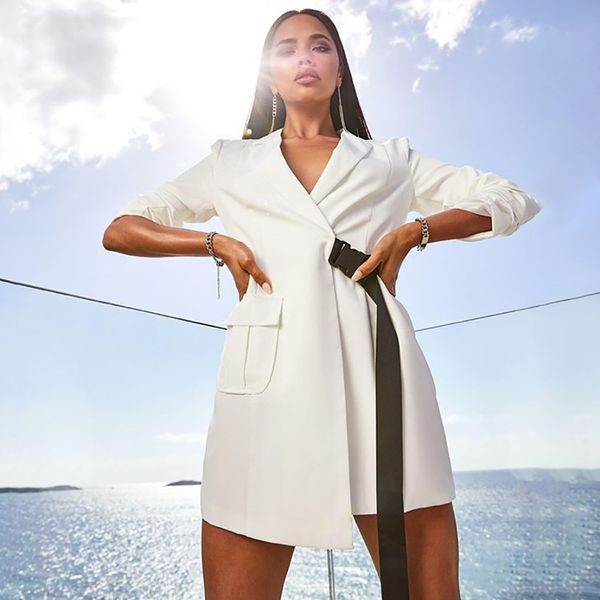 2019 autumn solid buckle sashes blazer women v-neck office ladies casual suits ladies streetwear pockets jackets cwb0021-5, White;black
2019 autumn solid buckle sashes blazer women v-neck office ladies casual suits ladies streetwear pockets jackets cwb0021-5, White;black