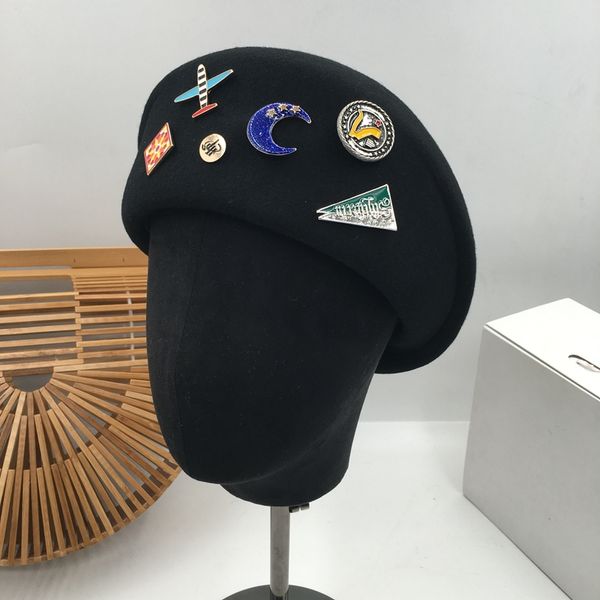 2019 autumn/winter wool badge beret joker black fashion personality handsome painter cap tide, Blue;gray
2019 autumn/winter wool badge beret joker black fashion personality handsome painter cap tide, Blue;gray