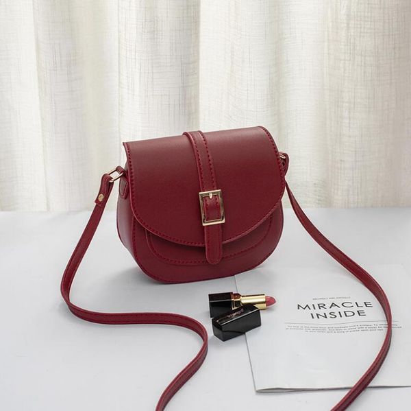 Designer Women Messenger Bags Fashion Simple Square Bag Women Shoulder Saddle Bag Wholesale Designer High-quality Handbag
Designer Women Messenger Bags Fashion Simple Square Bag Women Shoulder Saddle Bag Wholesale Designer High-quality Handbag