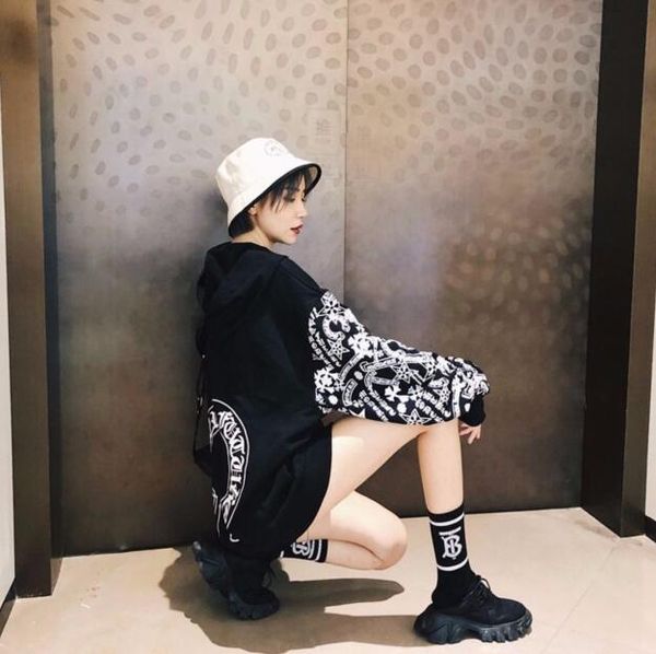 2020 hoodie goddess autumn/winter fashion personality flowered arm long sleeve thickened with fleece assurance, Black
2020 hoodie goddess autumn/winter fashion personality flowered arm long sleeve thickened with fleece assurance, Black