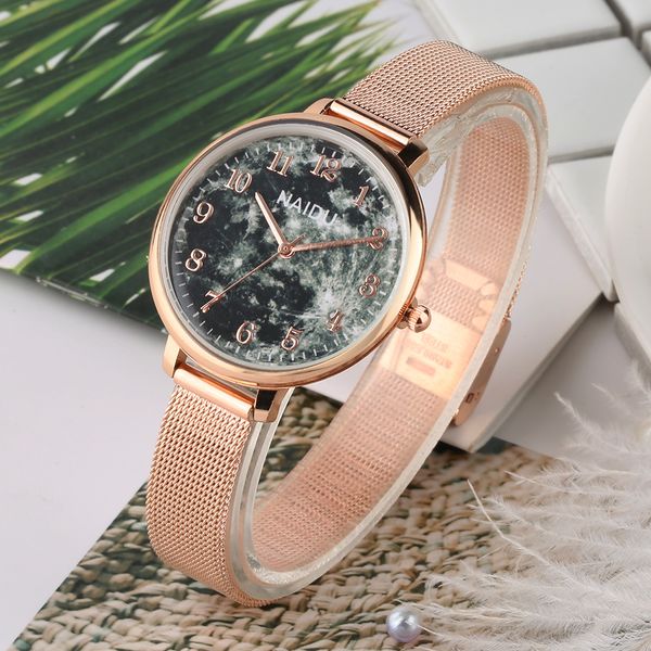 women's quartz watches delicate stainless steel watch band-pink round shape small dial quartz watches for girls, Slivery;brown
women's quartz watches delicate stainless steel watch band-pink round shape small dial quartz watches for girls, Slivery;brown